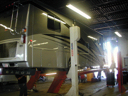 Road service truck