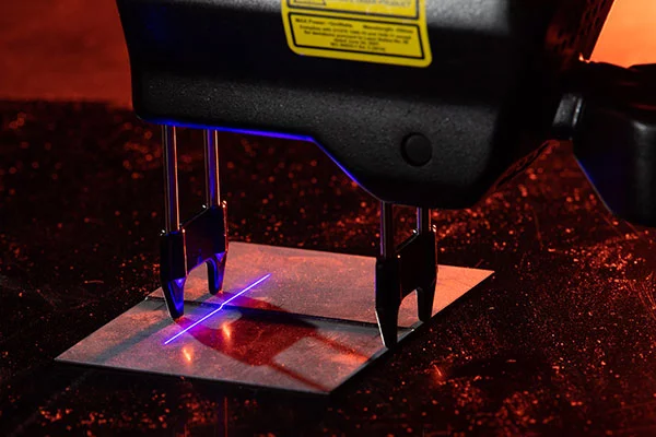 Automotive-LaserWeld-3530c417
