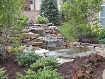 Outdoor water feature