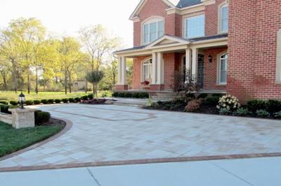 Brick Pavers & Hardscape 