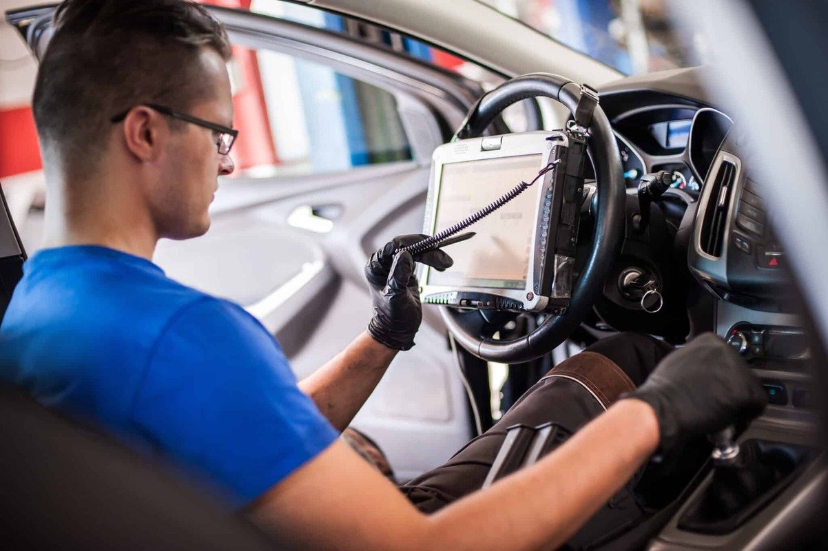 adas-calibration-services-windshield-replacement.jpeg1600x800