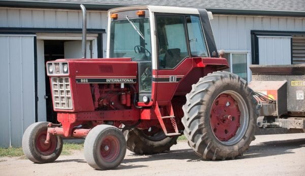 tractor-glass