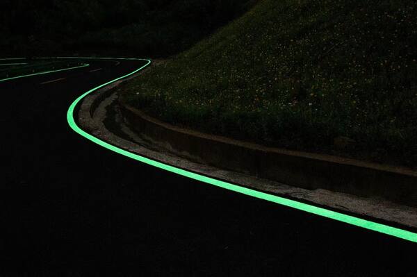 TRAFFIC PAINT LINE MARKING NIGHTTIME 1.jpg600x600