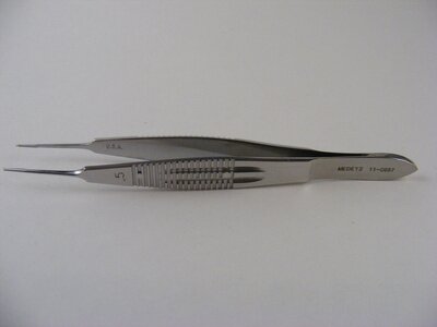 Castroviejo .5mm Eye Suture Forcep e1798
