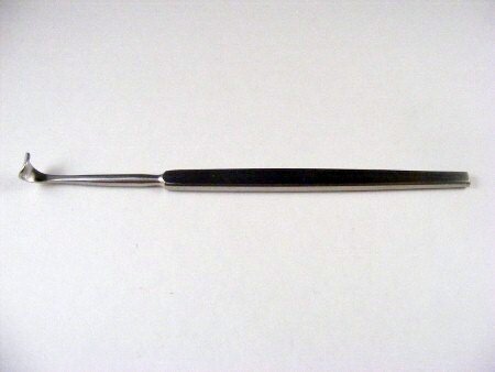 Conway Lid Retractor Width 8.4mm OL135mm(5 3/8")