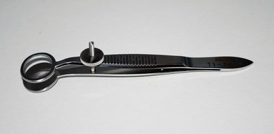 Francis Chalazion Forceps TW 16mm, OL 100mm(3 7/8")