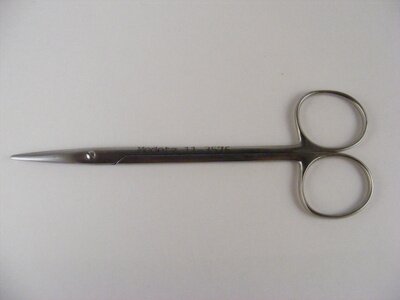 Knapp Strabismus Scissor Blunt Tips, Straight OL120mm (4 3/4")