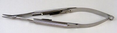 Barraquer Needle Holder Standard Jaw, Curved, w/lock TW 1.5mm, OL 135mm(5 /14")