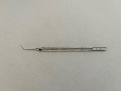 Rosen Phaco Splitter 60 Degree Interior Cutting Edge with BLUNT TIP, Angled 9mm from bend to tip, Round Knurled Handle, 114mm Overall Length, Stainless Steel