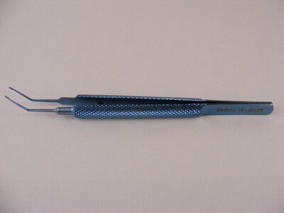 Charlie DSEK Donor Forceps Very Delicate, Angled 11mm from bend to tip with 2mm Extremely Thin Semi-Pointed Tips, Round Knurled Handle with Guide Pin, 105mm Overall Length, Titanium