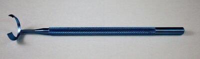 Globe Fixation Ring Fixed, 16mm OD x 12mm ID, C-Style Head, Fine concentric grooves, Round Knurled Handle, 110mm Overall Length, Titanium