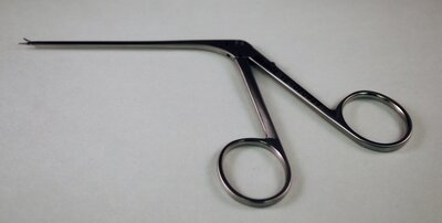 Mini McGee Forcep, Straight JL 3.5mm, SL 80mm(3 1/8") OL 130mm(5 1/8")