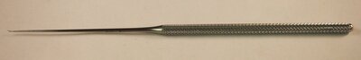 Pick, medium, 45 degree angled tip 1.2mm, WL71mm (2 3/4"), OL160mm (6 1/4")