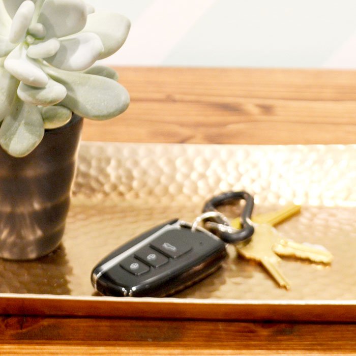 LawMate has equipped the latest Keychain Hidden Camera with a sleek new body featuring the smallest 5M pin-hole camera made specifically for recording.