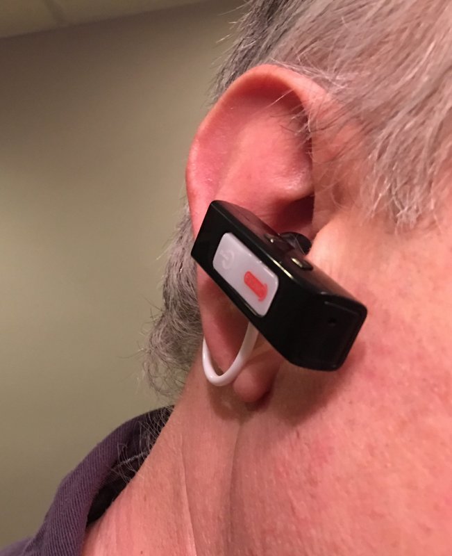 Slim and light, this Mini Voice Amplifier is a reliable aid to amplify sound.