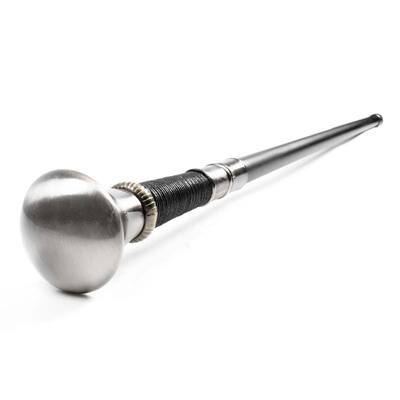 Constructed from solid metal, the smooth knob handle can be used to bludgeon and strike fragile joints and nerves. Constructed from solid metal, the smooth knob handle can be used to bludgeon and strike fragile joints and nerves.